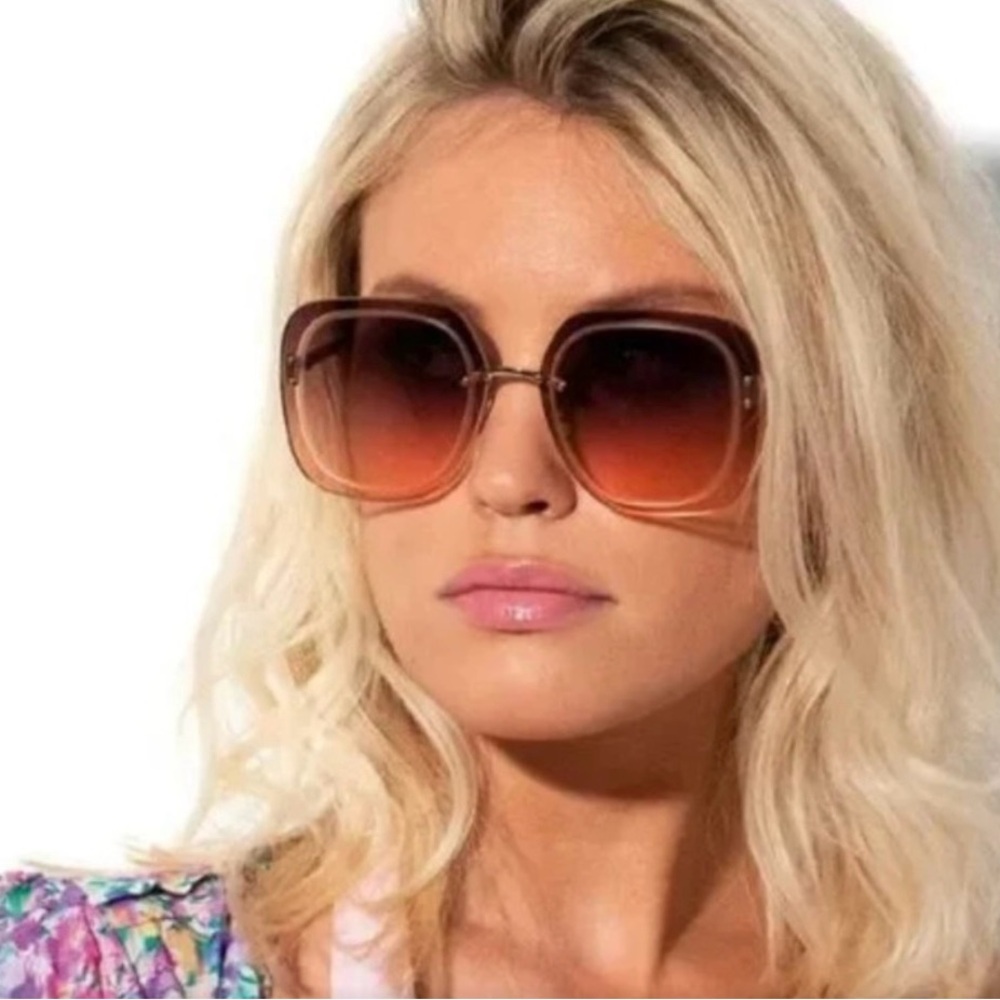 NEW Dior Sunglasses CD40031U